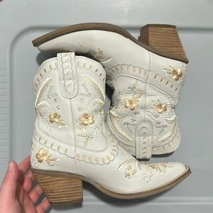 Dingo cowboy boots